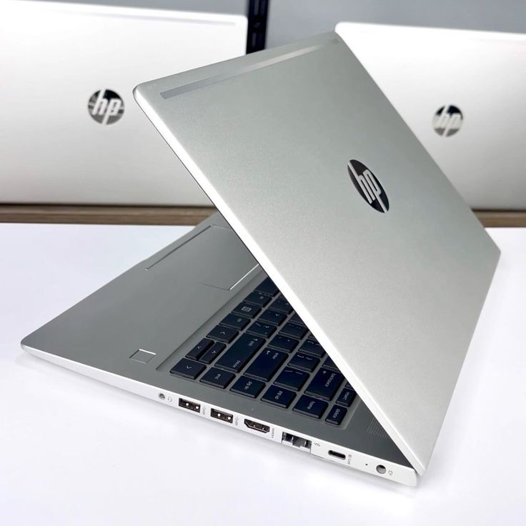 Ordinateur hp 440G7